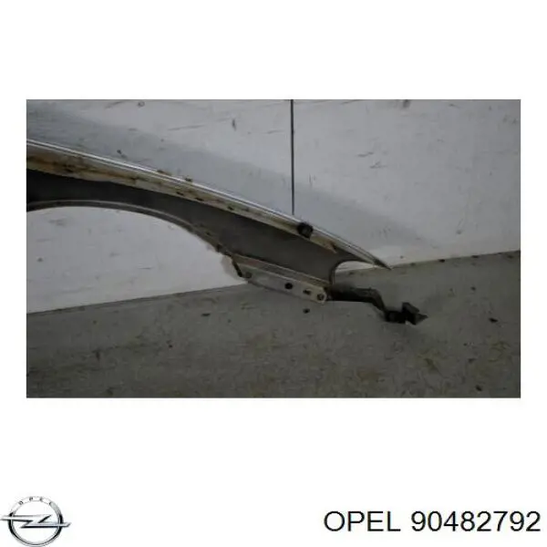 Ліве переднє крило Opel 90482792 ціна, від 28.12 USD