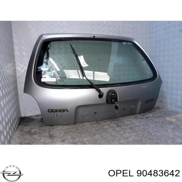 Кришка багажника на Opel Corsa (73, 78, 79)