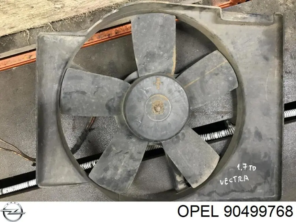 Дифузор (кожух) радіатора охолодження 90499768 General Motors