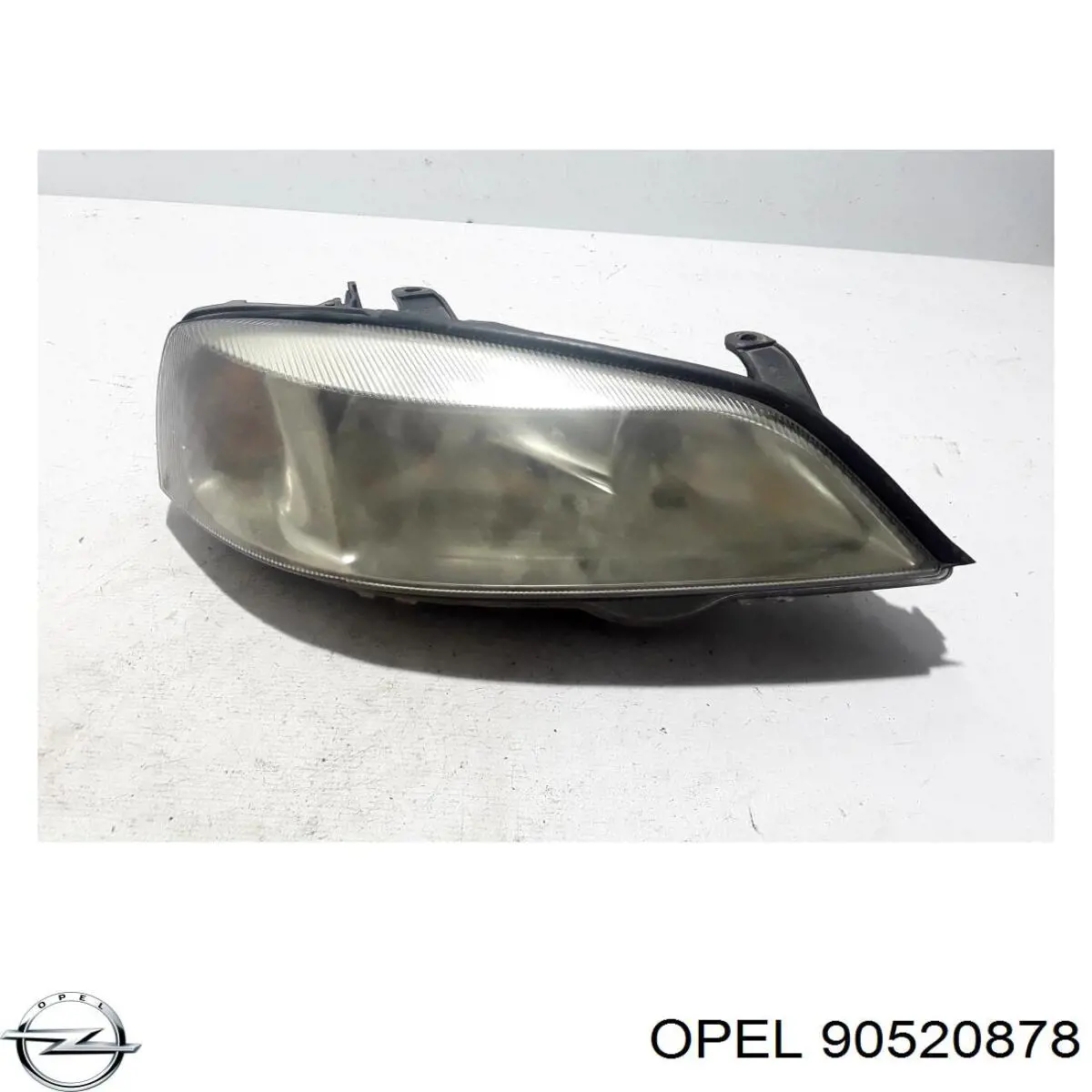 Фара права 90520878RH Opel