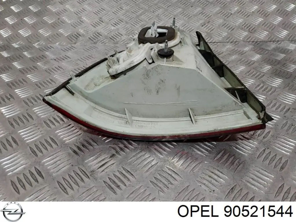 Купити 90521544 Opel Задня права фара