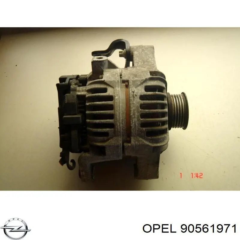 Генератор автомобільний Opel 90561971