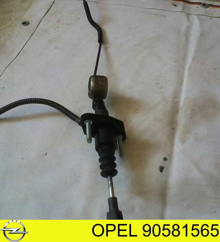 90581565 Opel Циліндр зчеплення, головний