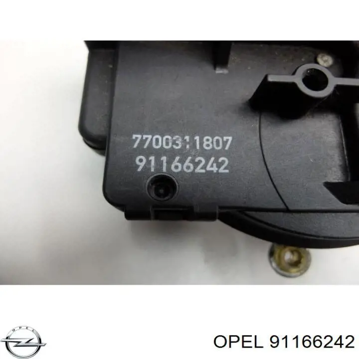 91166242 Renault (RVI) Замок водійських дверей