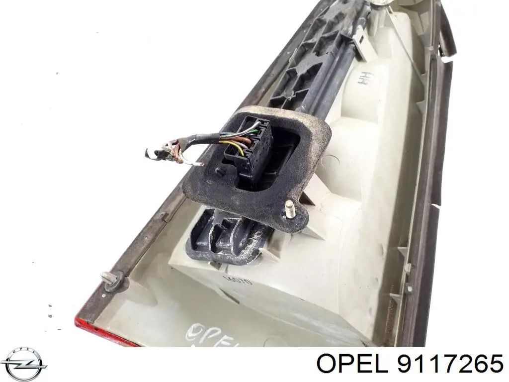 Задні ліхтарі Opel 9117265 ціна, від 28.16 USD