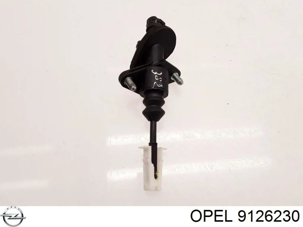 9126230 Opel Циліндр зчеплення, головний