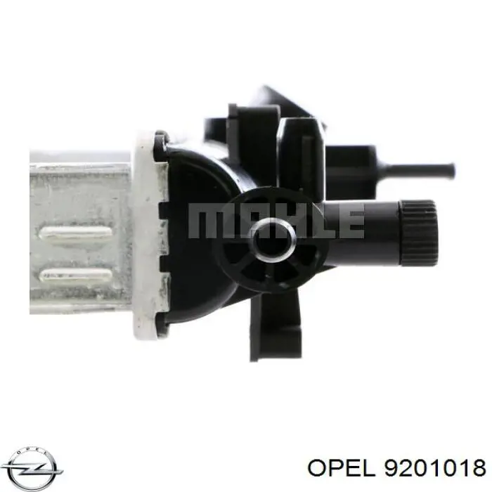 9201018 Opel радіатор охолодження двигуна