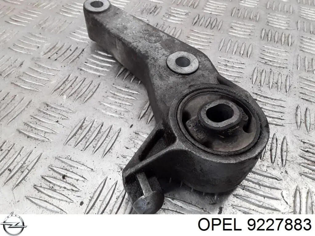9227883 Opel Кронштейн подушки (опори) двигуна, задньої