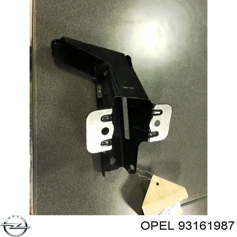 93161987 Opel Кронштейн кріплення крила переднього лівого, передній
