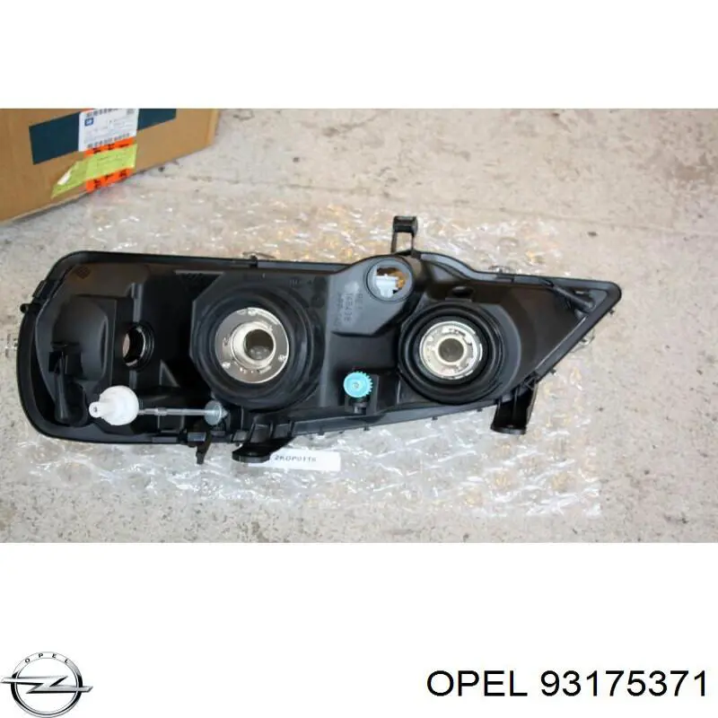 Купити 93175371 Opel Права блок фара