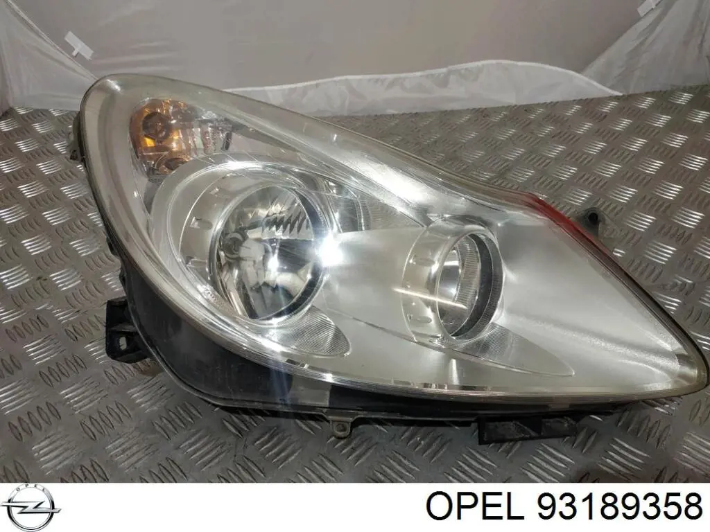 Фара правая Opel 93189358 ціна, від 104.99 USD