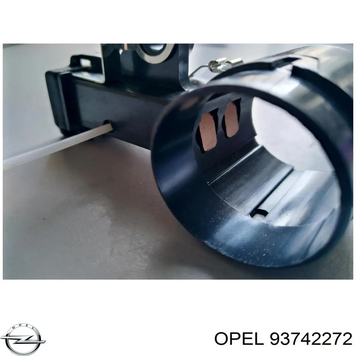 Щіткотримач генератора Opel 93742272 ціна, від 4.20 USD