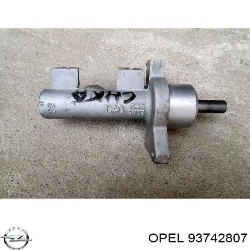 Циліндр головний гальма (Гідротормоз) General Motors 93742807 ціна, від 21.28 USD