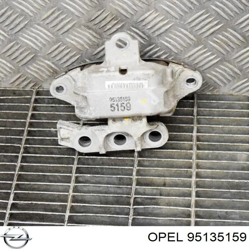 Купити 684417 Opel 