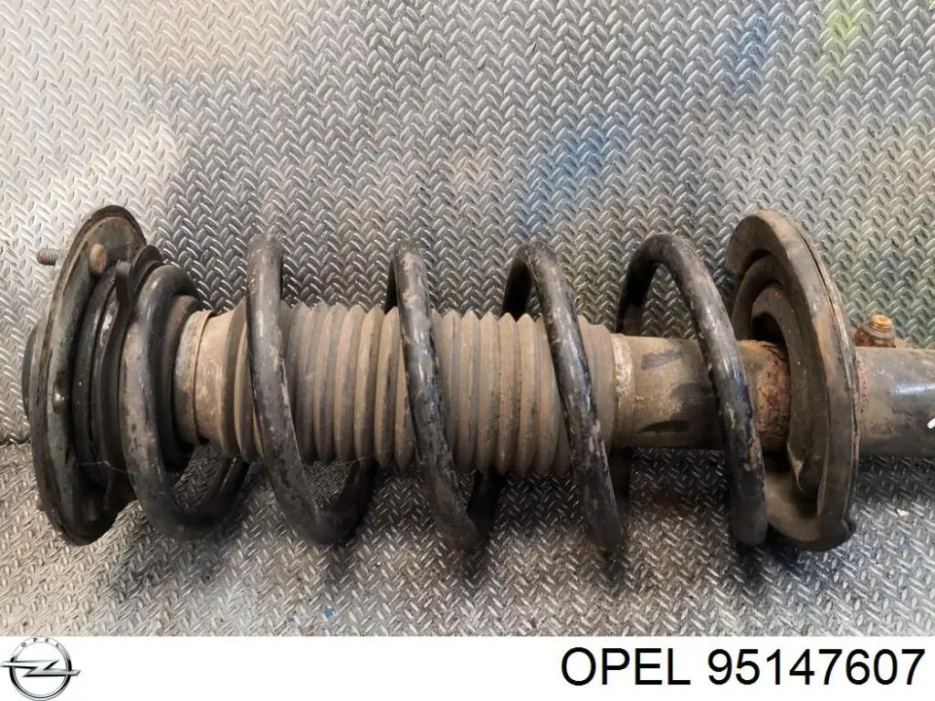 95147607 Opel Ліва передня стійка