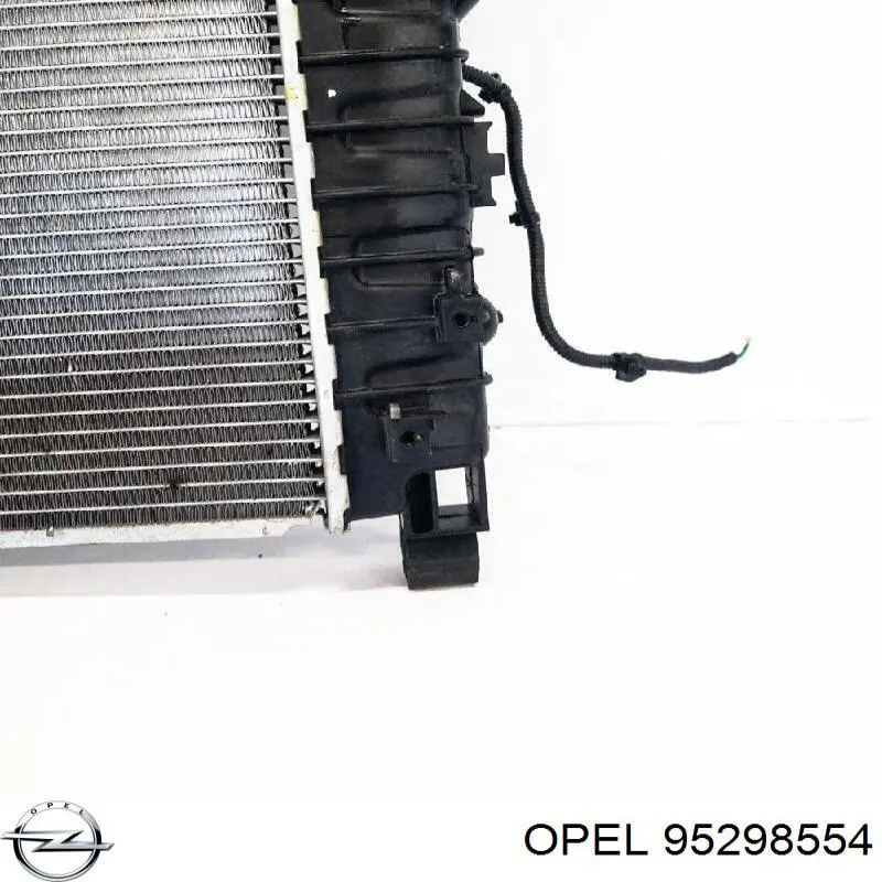 95298554 Opel Радіатор охолодження двигуна