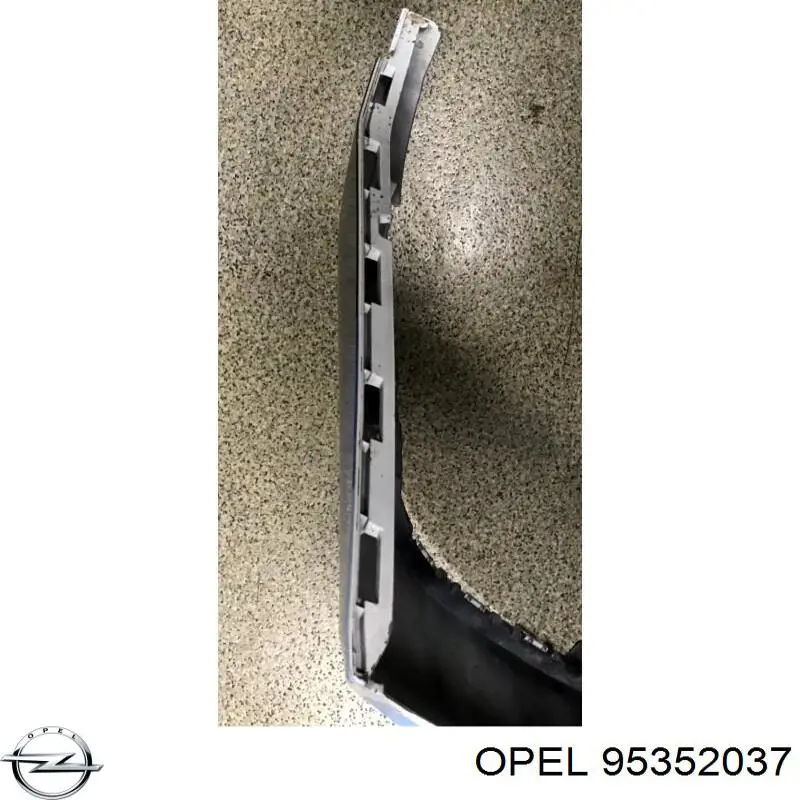 Кут бампера заднього лівий Opel 95352037 ціна, від 16.60 USD