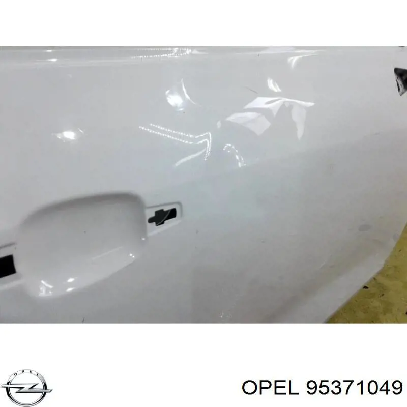 95371049 Opel Пасажирські передні двері