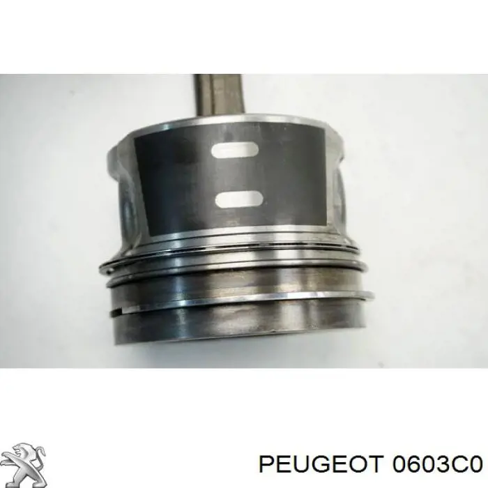 1569495 Ford Шатун двигуна
