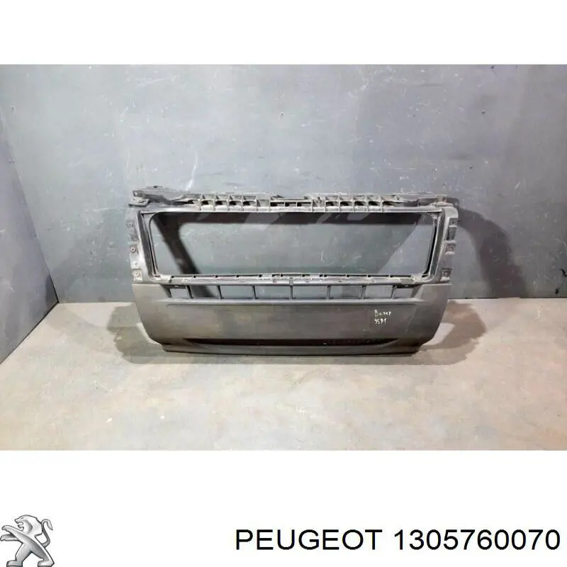 1305760070 Peugeot/Citroen бампер передній, центральна частина