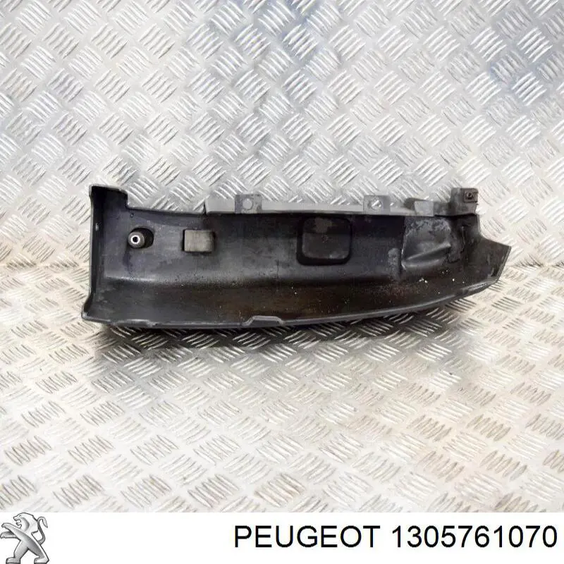Купити 1305761070 Peugeot/Citroen Бампер задній, права частина