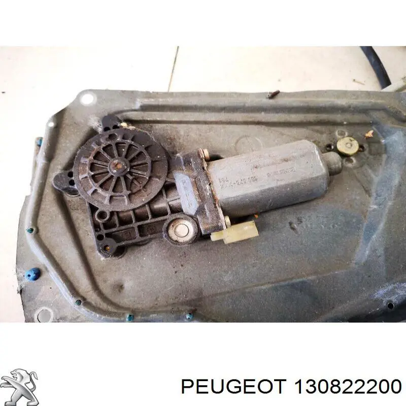 Купити 130822200 Peugeot/Citroen Двигун склопідіймача двері передньої, лівої