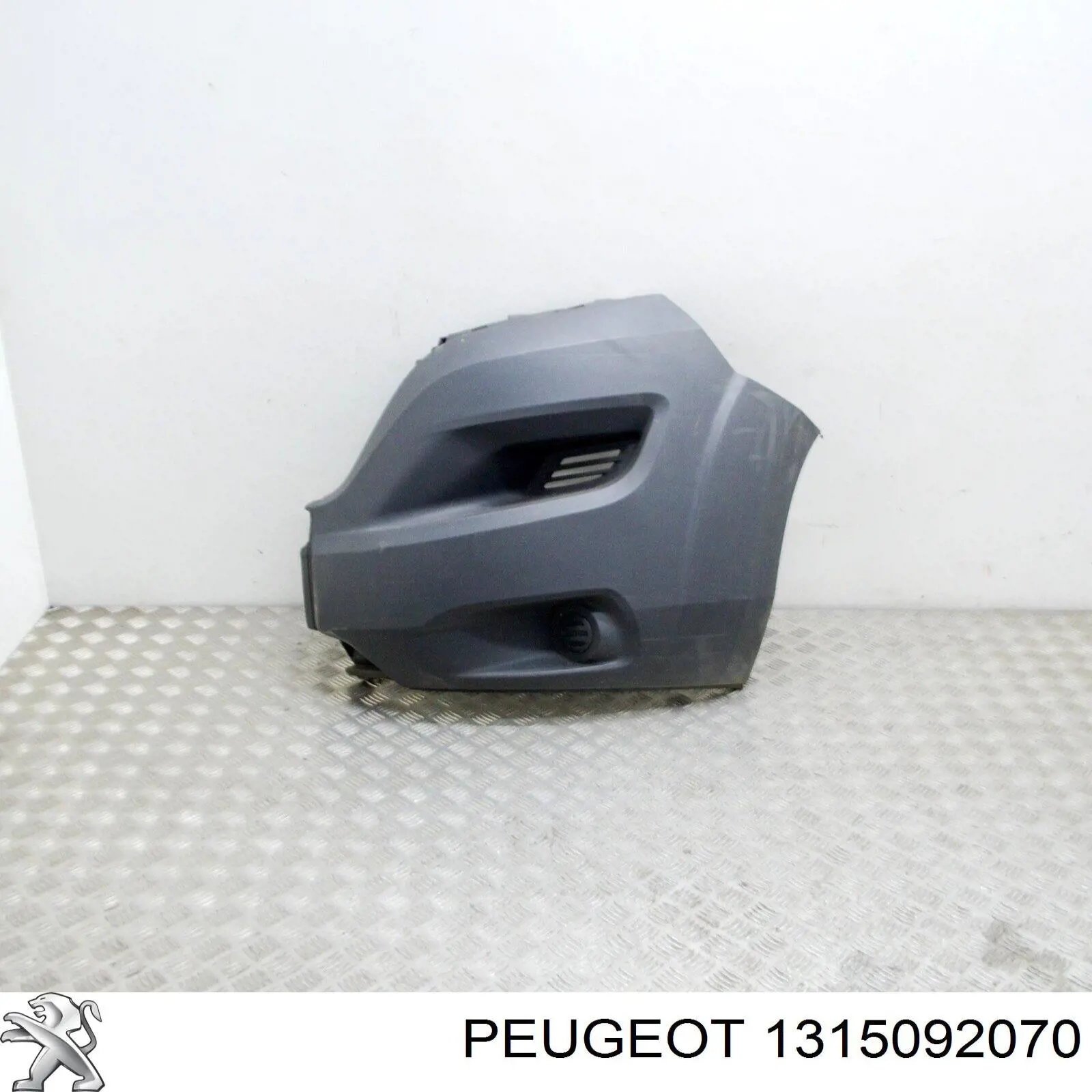 Бампер передній ікло ліве Polcar 57N1171 ціна, від 39.32 USD