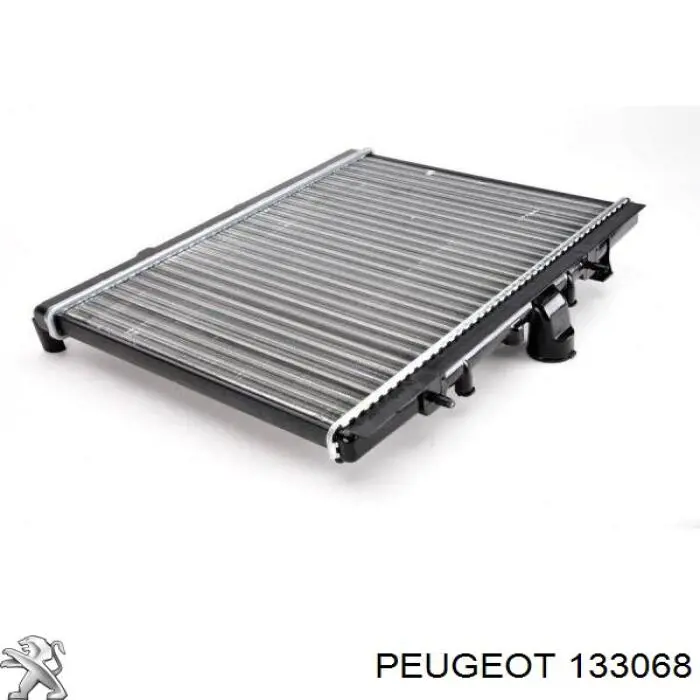 133068 Peugeot/Citroen радіатор охолодження двигуна