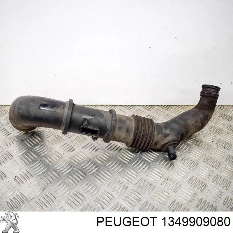 Купити 1349909080 Peugeot/Citroen Патрубок повітряний, вихід повітряного фільтра