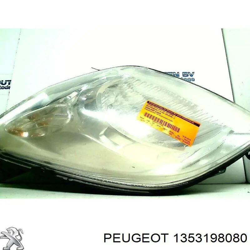 1353198080 Peugeot/Citroen фара ліва
