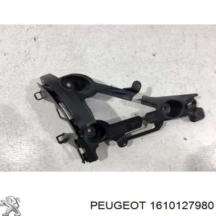 Кронштейн бампера заднього, лівий 1610127980 Peugeot/Citroen