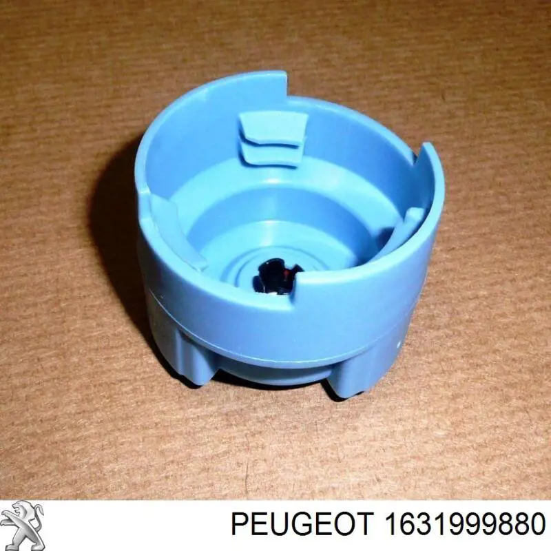 Купити 1631999880 Peugeot/Citroen Кришка заливної горловини бака AD BLUE
