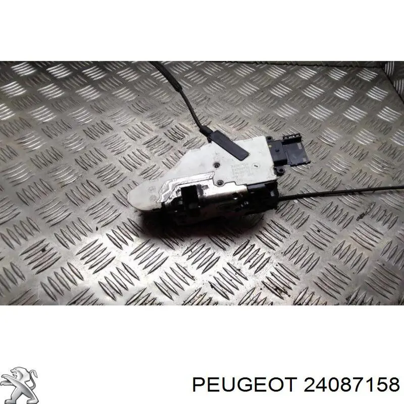 Замок передньої лівої двері 24087158 Peugeot/Citroen