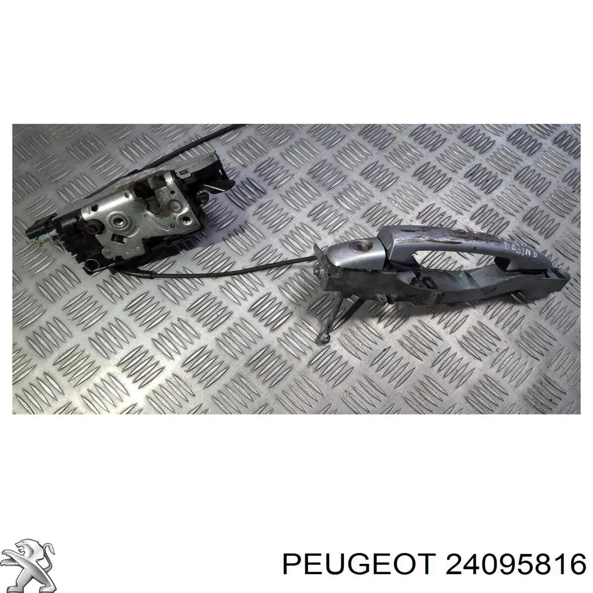 24095816 Peugeot/Citroen Замок задньої дверї, правої
