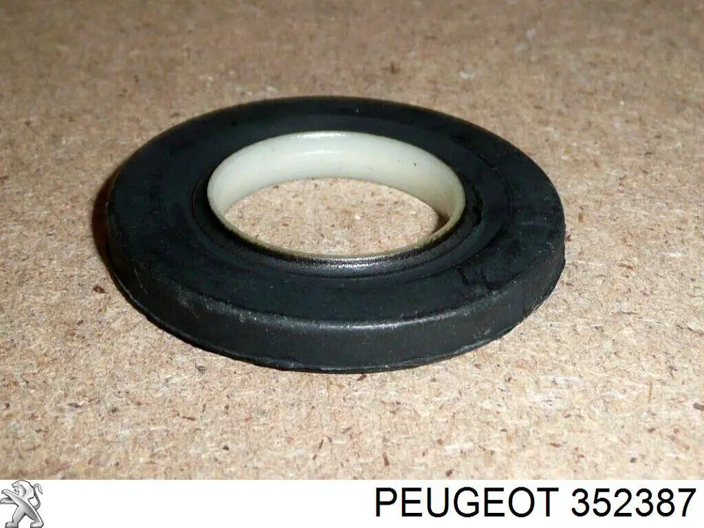 Сайлентблок нижнего переднего рычага  PEUGEOT 352387