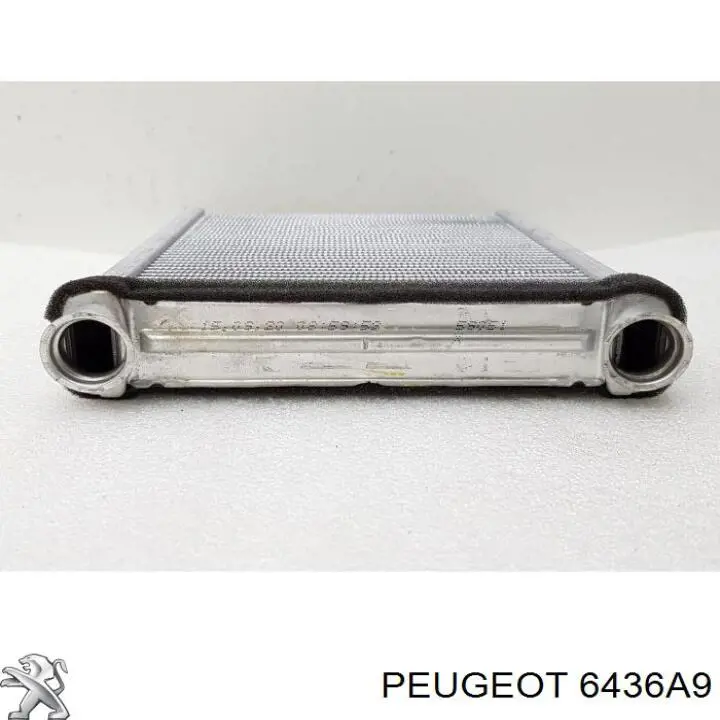 Електричний обігрівач повітря на Peugeot 408 2019 року