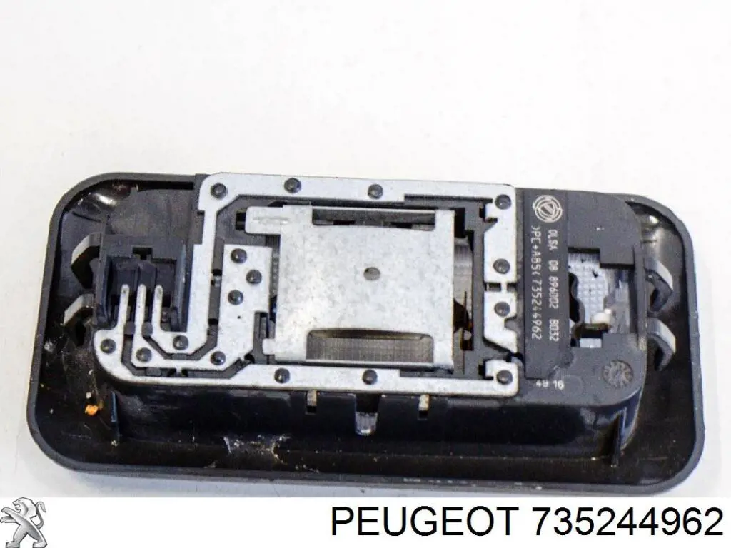 Плафон освітлення кабіни 735244962 Peugeot/Citroen