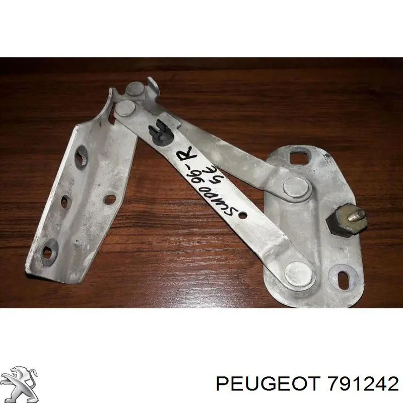 Петля капота, права 791242 Peugeot/Citroen