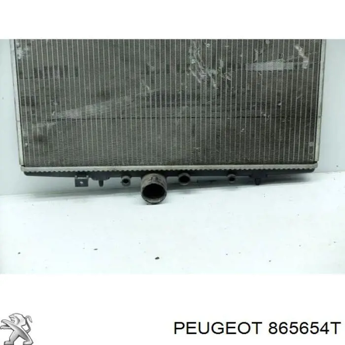 865654T Peugeot/Citroen радіатор охолодження двигуна