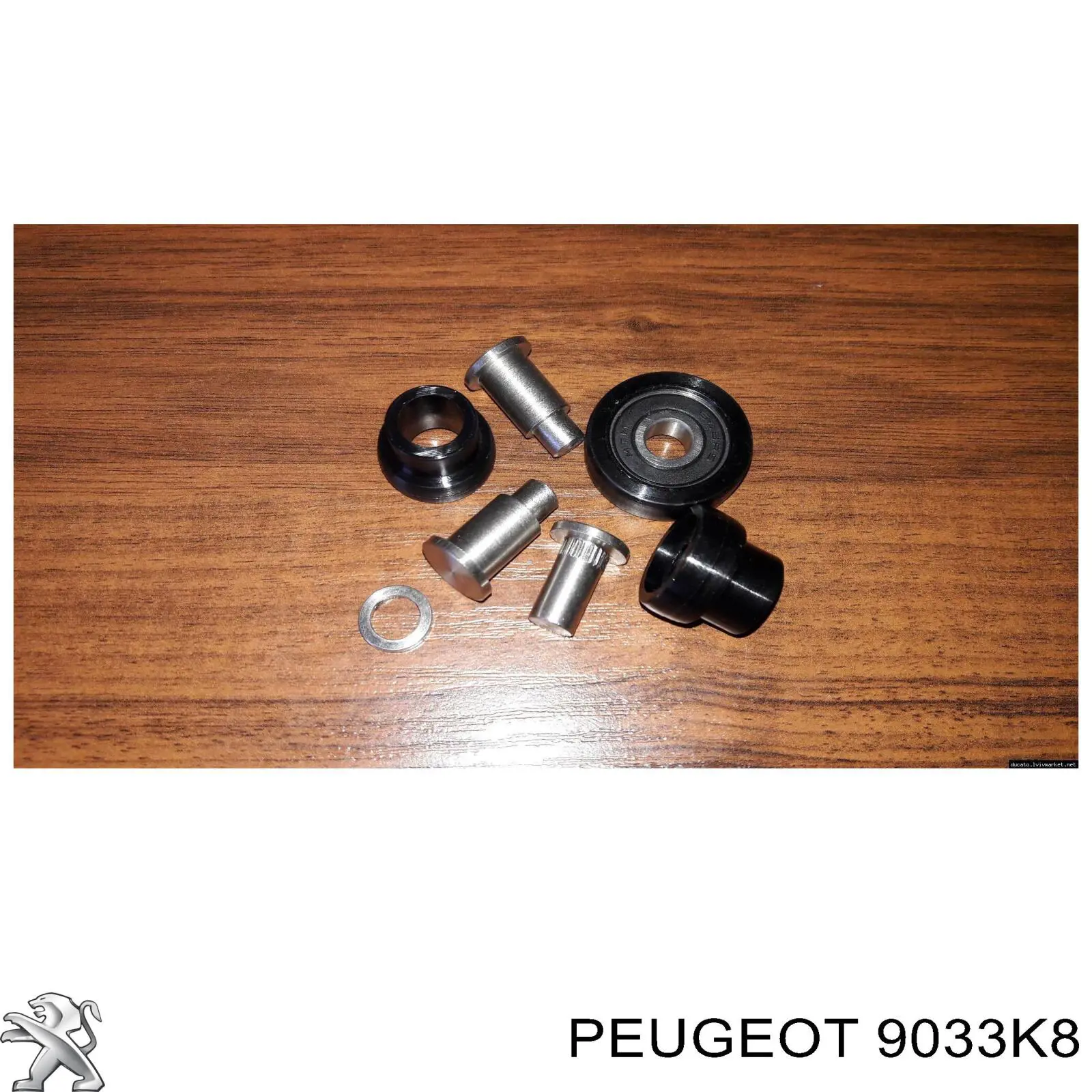Ролик двері бічної/зсувної, правий нижній 9033K8 Peugeot/Citroen