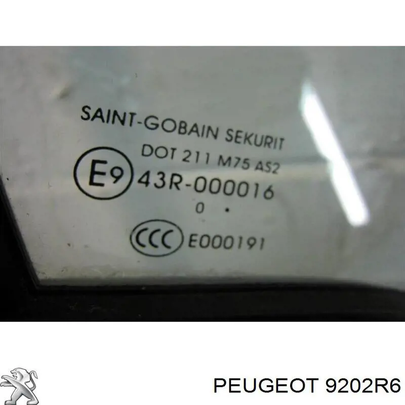 Скло трикутне дверей передніх правих Peugeot/Citroen 9202R6 ціна, від 34.21 USD