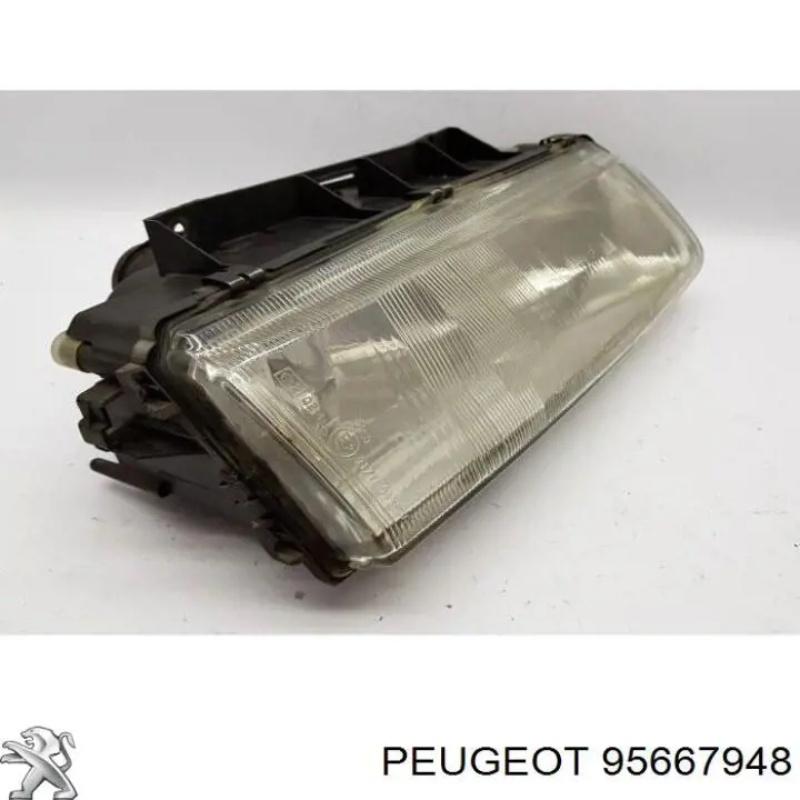 Купити 30655666 Volvo Права блок фара