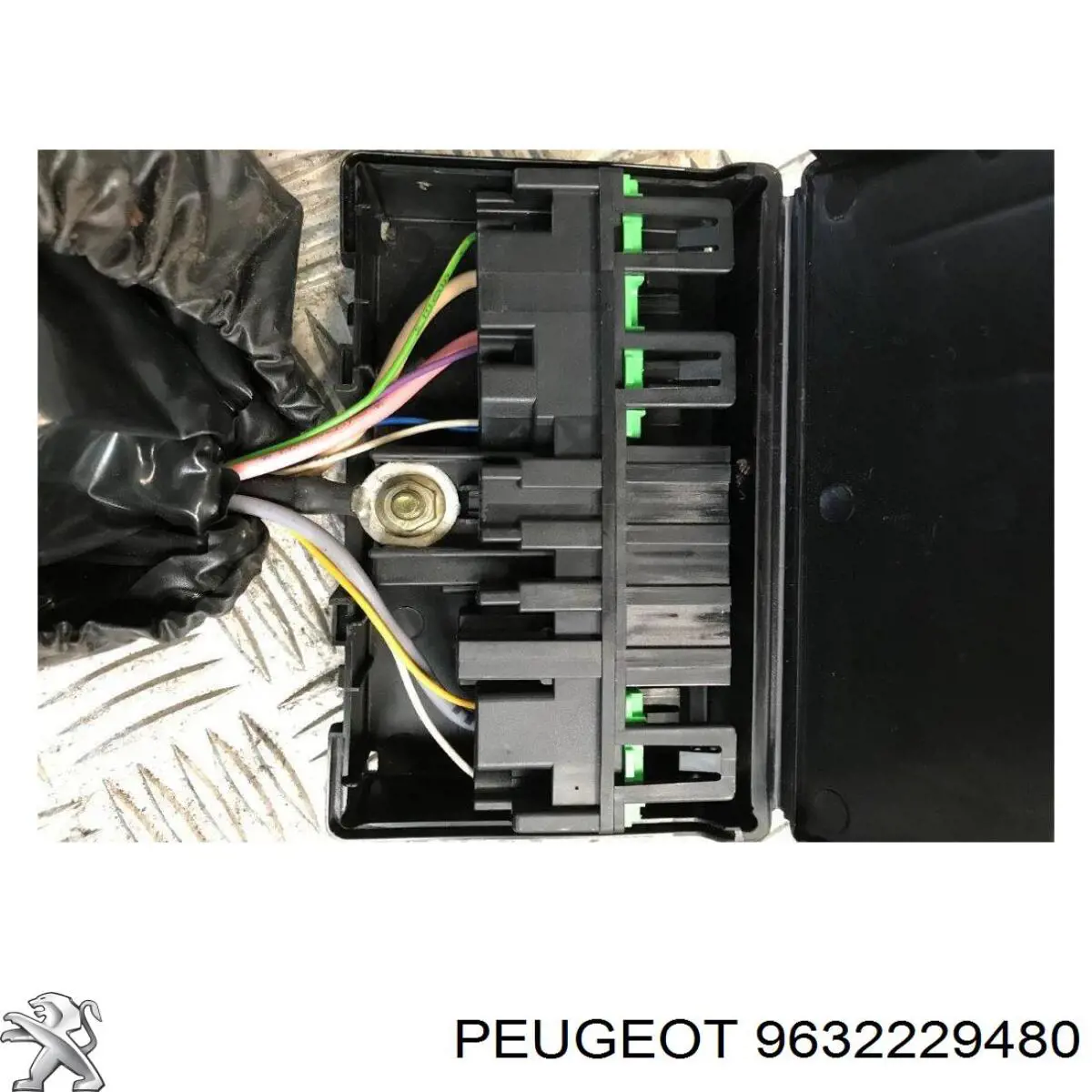 Коробка запобіжників Peugeot/Citroen 9632229480 ціна, від 9.85 USD