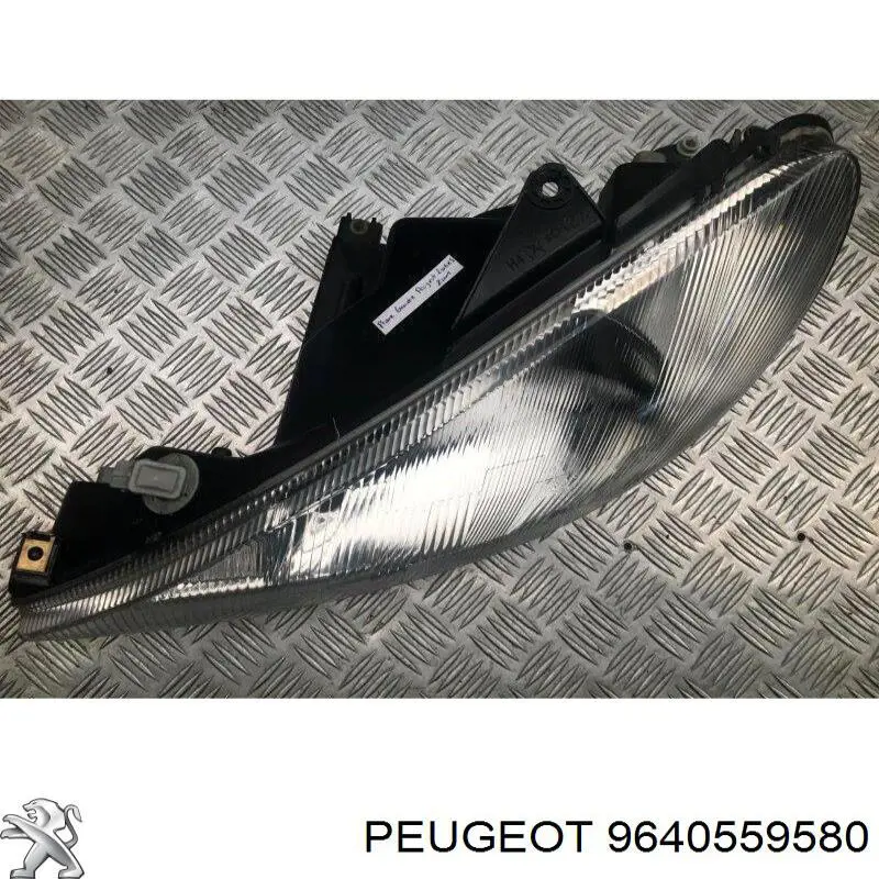 Фари Peugeot/Citroen 9640559580 ціна, від 37.34 USD