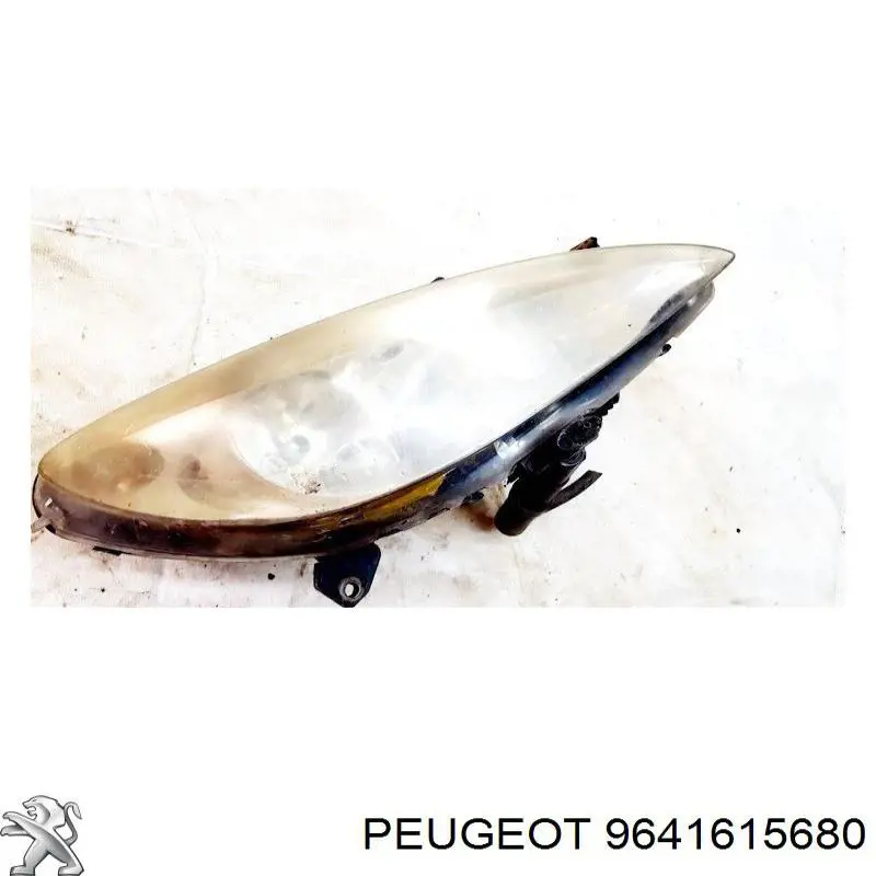 9641615680 Peugeot/Citroen фара права