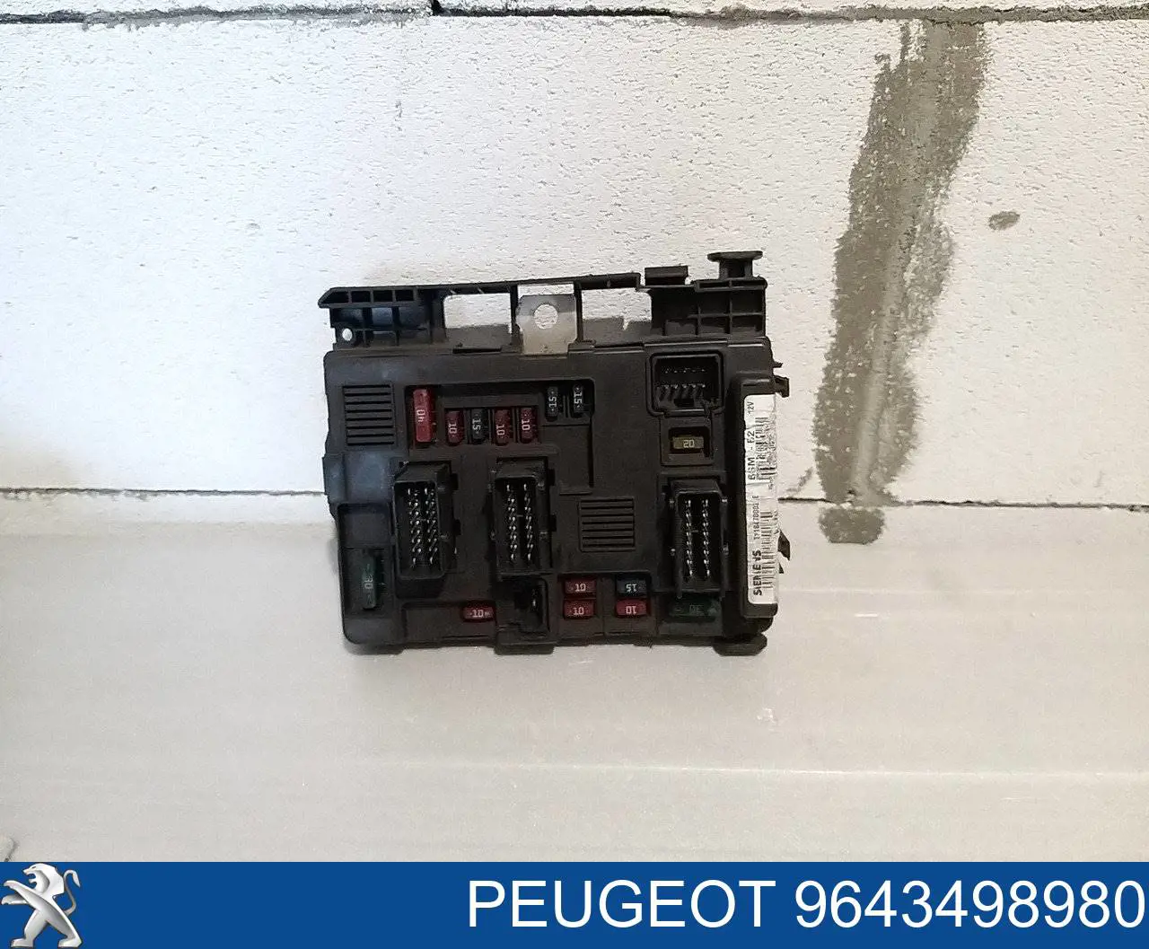 Купити 9643498980 Peugeot/Citroen Корпус запобіжників