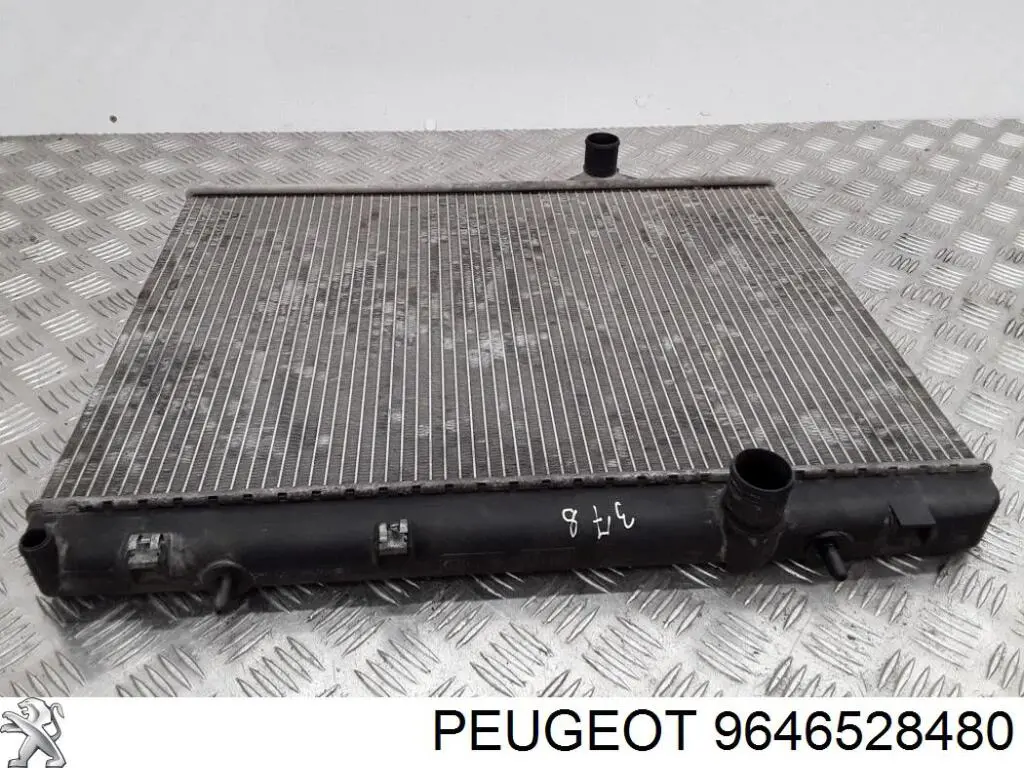 Купити 9646528480 Peugeot/Citroen Радіатор двигуна