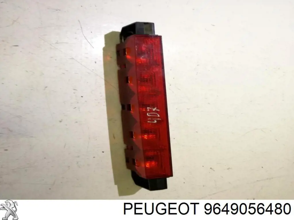 Стоп-сигнал Peugeot/Citroen 9649056480 ціна, від 10.14 USD