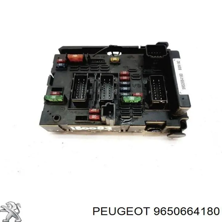 Коробка запобіжників Peugeot/Citroen 9650664180 ціна, від 24.86 USD
