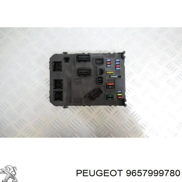 Купити 1650882680 Peugeot/Citroen Корпус запобіжників
